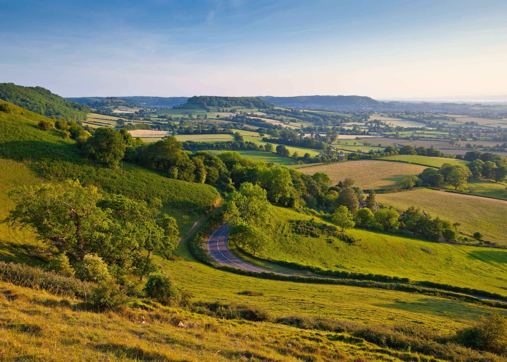 Exploring the Enchanting Cotswolds: Where to Stay and Indulge in the Finest Spirits