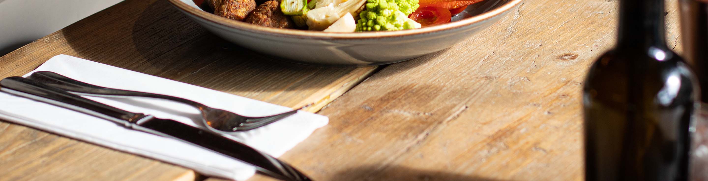 table with napkin and cutlery